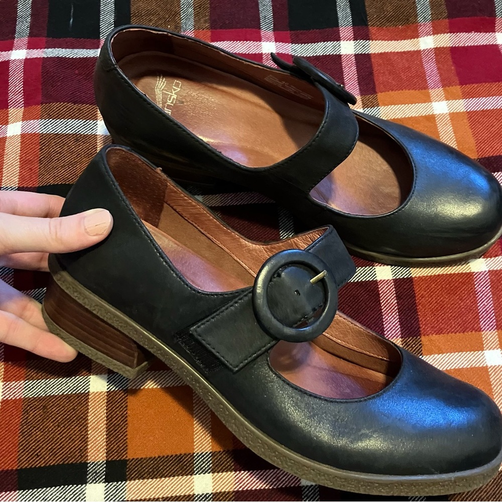 Dansko leather Mary Janes